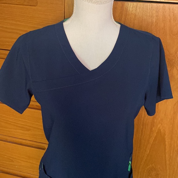 Carhartt brand navy blue scrub top. Size small - Picture 2 of 8
